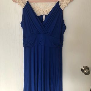 Large blue and cream Gilli dress